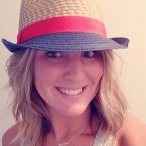 Meet your Posher, Gina